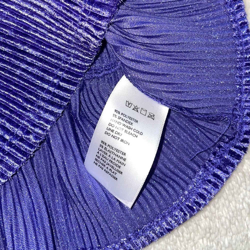 Urban Outfitters Royal Blue Velvet VNeck Crop Top - Picture 4 of 7